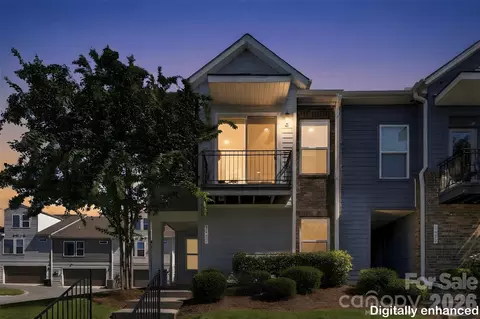 1432 Winding Stream Rd, Charlotte, NC 28206