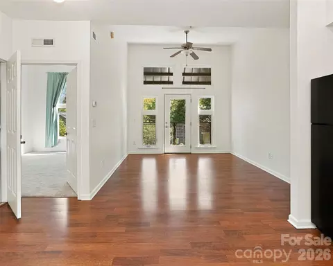 125 Clingman 304 Ave #304, Asheville, NC 28801