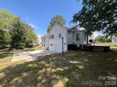 Exterior - 905 3rd St, Spencer, NC 28159 photo 5 of 5