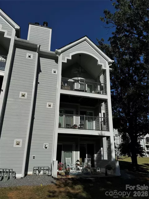 Exterior - 18809 Nautical Dr, Cornelius, NC 28031 photo 8 of 9