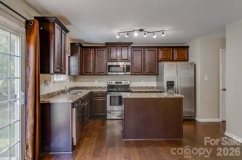 Kitchen - 2115 Fieldstone Gate Cv, Monroe, NC 28112 photo 3 of 3