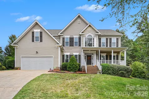 1418 Coachman Dr, Waxhaw, NC 28173