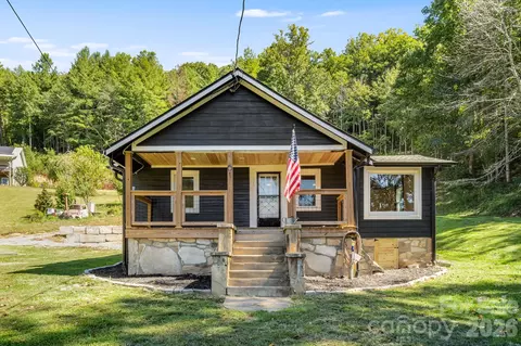 61 Martins Creek Rd, Barnardsville, NC 28709