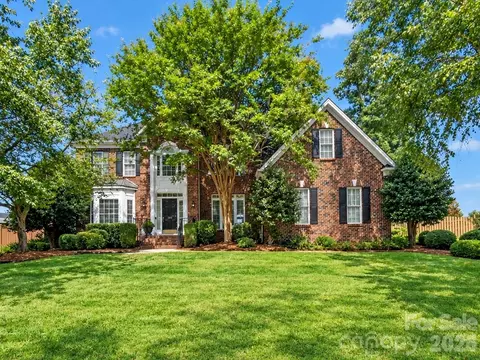 1911 Solway Ln, Charlotte, NC 28269