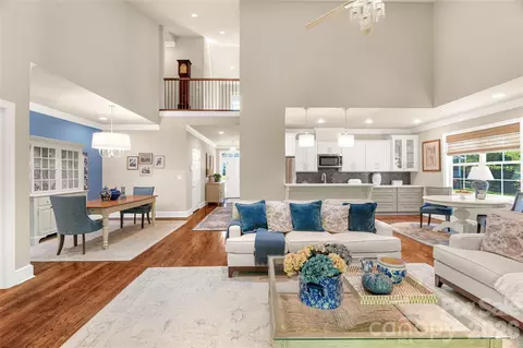 211 Towne Place Dr, Hendersonville, NC 28792