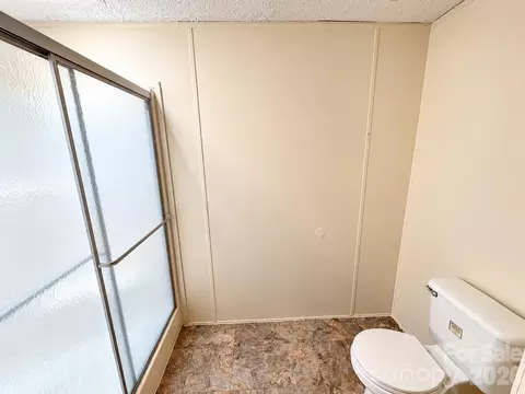 Bath - 121 Haystack Ln, Olin, NC 28660 photo 2 of 3