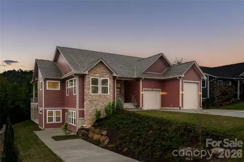 49 Al Dorf Dr, Weaverville, NC 28787