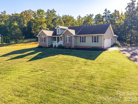 4252 Goodson Rd, Maiden, NC 28650