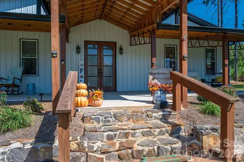 136 Sellers Rd, Kings Mountain, NC 28086