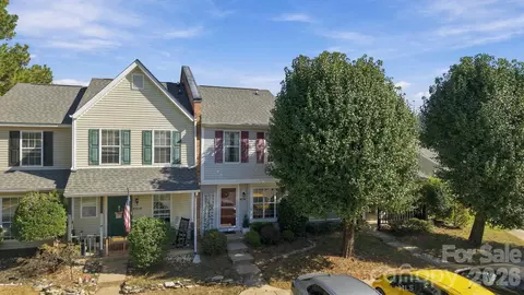 8256 Golf Ridge Dr, Charlotte, NC 28277