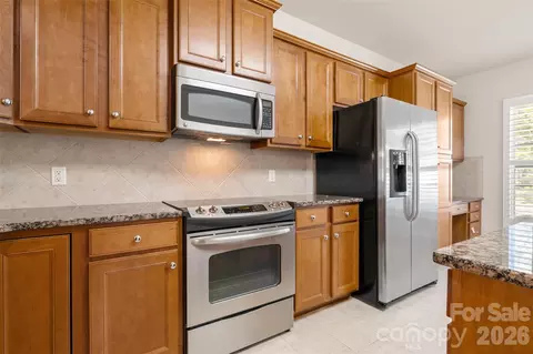 Kitchen - 55336 Derringer Ave, Fort Mill, SC 29707 photo 3 of 4
