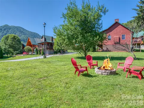 Exterior - 547 Panoramic Loop, Maggie Valley, NC 28751 photo 6 of 11