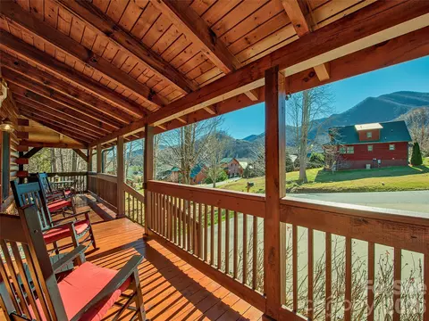 Exterior - 547 Panoramic Loop, Maggie Valley, NC 28751 photo 5 of 11