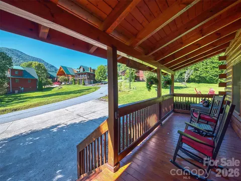 Exterior - 547 Panoramic Loop, Maggie Valley, NC 28751 photo 8 of 11