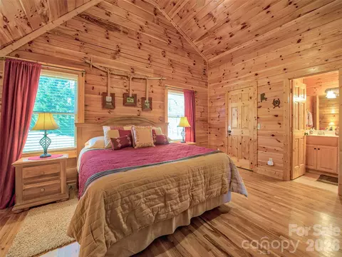 Bedroom - 547 Panoramic Loop, Maggie Valley, NC 28751 photo 3 of 4