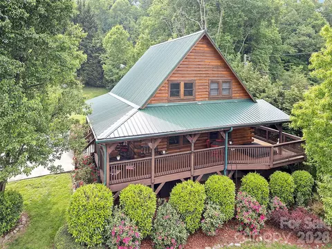 547 Panoramic Loop, Maggie Valley, NC 28751