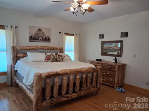 Bedroom - 101 Trinity Dr, Clyde, NC 28721 photo 1 of 3