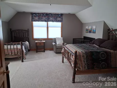 Bedroom - 101 Trinity Dr, Clyde, NC 28721 photo 3 of 3
