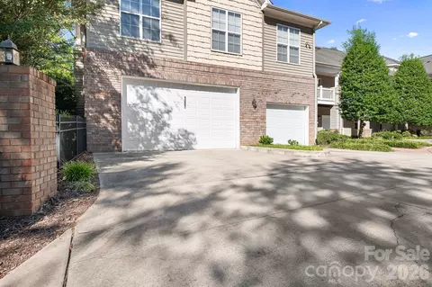 9007 Rosalyn Glen Rd, Cornelius, NC 28031
