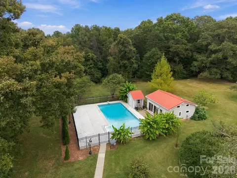 Exterior - 4036 Will Proctor St, Denver, NC 28037 photo 6 of 7