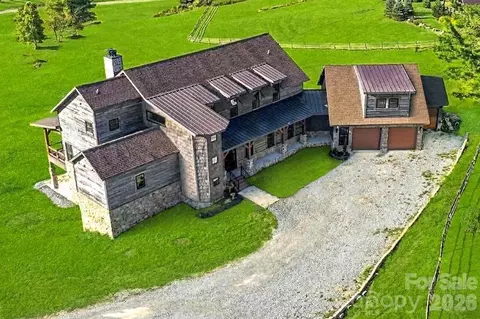 119 Summer Day Dr, Blowing Rock, NC 28605