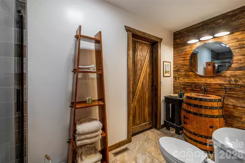 Bath - 19 Forge Dr, Mills River, NC 28759 photo 2 of 3