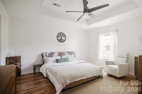 Bedroom - 91 Crestview St, Canton, NC 28716 photo 4 of 6