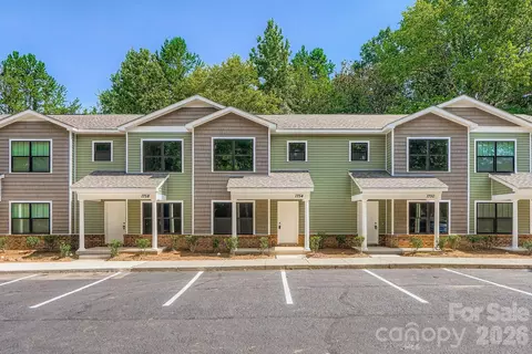 1761 J Julian Ln, Charlotte, NC 28208