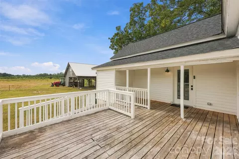 Exterior - 318 Sellers Watson Ln, Ruby, SC 29741 photo 6 of 18