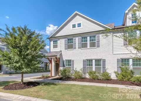 111 Cranford Dr, Pineville, NC 28134