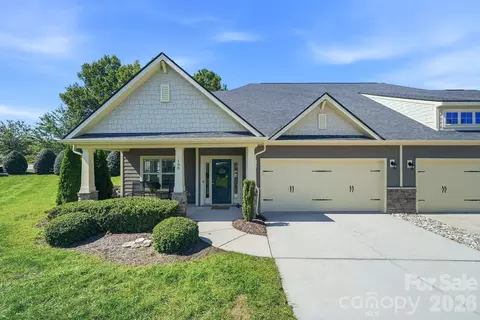 108 Damsire Ct, Mooresville, NC 28115