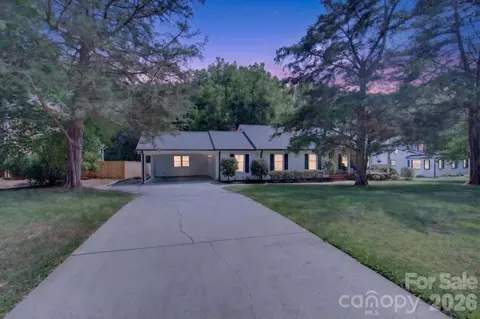 4124 Bridgewood Ln, Charlotte, NC 28226