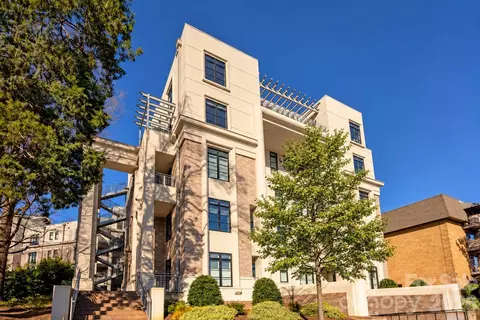 1333 Queens C4 Rd #C4, Charlotte, NC 28207