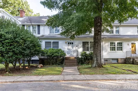 31 Maple St, Badin, NC 28009