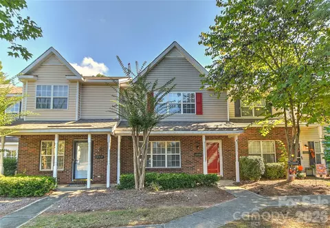 12523 Bluestem Ln, Charlotte, NC 28277