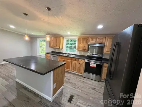 Kitchen - 1034 Hidden View Loop, Marion, NC 28752 photo 3 of 3