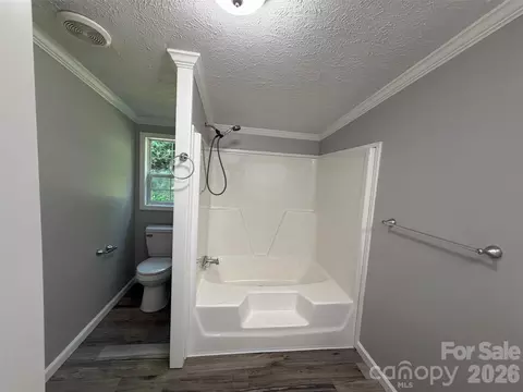 Bath - 1034 Hidden View Loop, Marion, NC 28752 photo 3 of 6