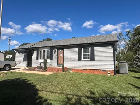 4146 Startown Rd, Newton, NC 28658