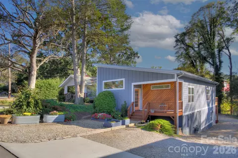 6 Dellwood St, Asheville, NC 28806