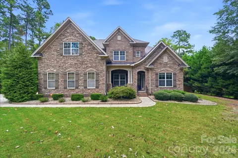 631 May Green Dr, Clover, SC 29710