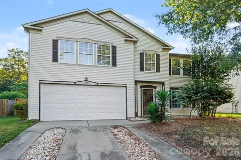 12937 Silvaire Farm Rd, Charlotte, NC 28278