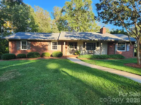 1007 Woodland Se St SE, Valdese, NC 28690