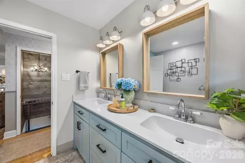 Bath - 1691 Cat Square Rd, Vale, NC 28168 photo 5 of 8