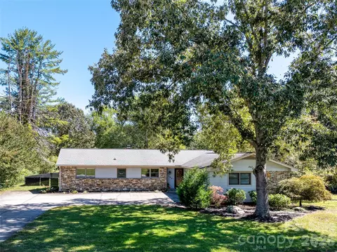 109 N Greenwood Forest Dr, Etowah, NC 28729