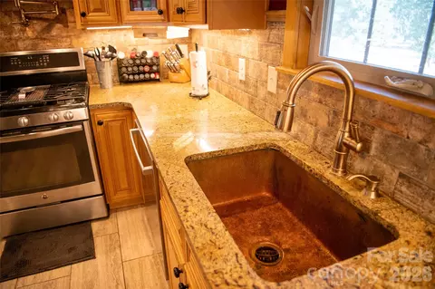 Kitchen - 5410 Tobacco Rd, Trinity, NC 27370 photo 6 of 7