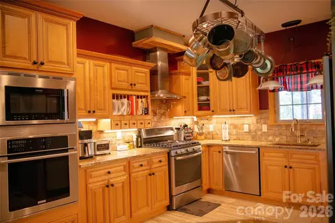 Kitchen - 5410 Tobacco Rd, Trinity, NC 27370 photo 7 of 7