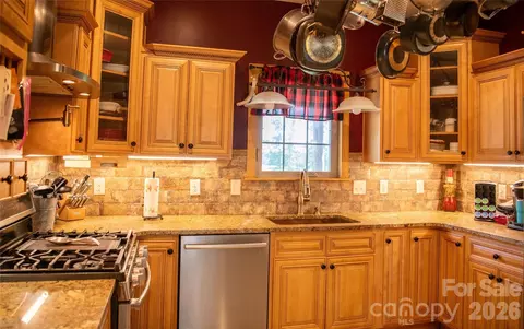 Kitchen - 5410 Tobacco Rd, Trinity, NC 27370 photo 2 of 7