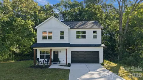 420 Killian Ave, Mount Holly, NC 28120