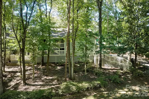 70 Honeysuckle Woods Woods, Lake Wylie, SC 29710
