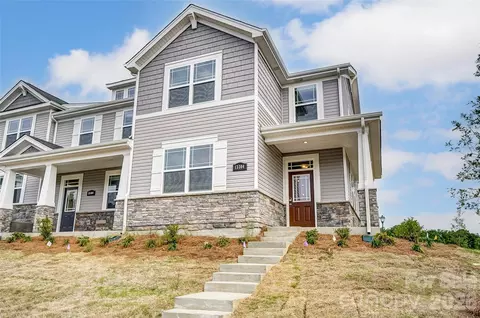 5225 Wyes Oak Ln, Charlotte, NC 28269